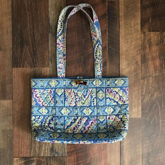 Vera Bradley Shoulder Bag Womens Pastel Paisley Quilted Blue Pink Yellow Tote re - Picture 1 of 3